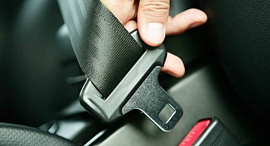 Uzmanları uyardı! Arka koltukta takılı kemer ölümleri yüzde 75 azaltıyor!