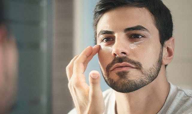 Göz altı torbaları gençlerde de sıkça görülüyor!