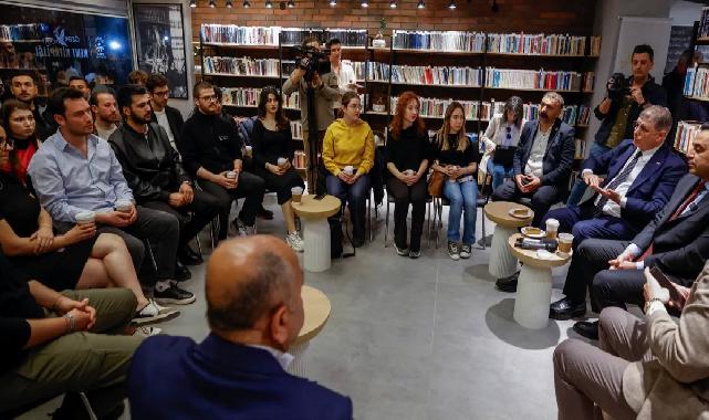 Başkan Tugay'dan gençlere siyasete katılım çağrısı