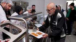 Bursa Nilüfer’de iftar sofraları dayanışmayı artırıyor