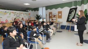 Çocuklar Oyuncak Kütüphanesi’nde hem eğleniyor hem öğreniyor