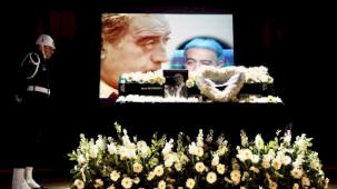 Her kuşağın sanatçısı Edip Akbayram'a son görev