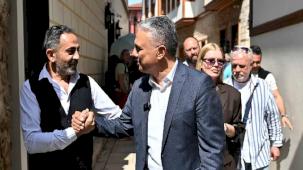 Başkan Uysal, Kaleiçi esnafıyla bir araya geldi