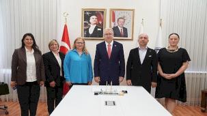 Bu proje ile yaşlılar için yapay zeka destekli iletişim ve bilişsel fonksiyon izleme sistemi geliştirilecek