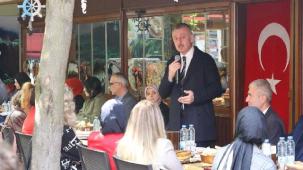 Gebze’de Başkan Büyükakın kadın esnaflarla buluştu