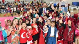  İzmir Çiğli’de çocuklara bayram şenliği