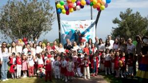 İzmir Güzelbahçe'de 23 Nisan coşkusu