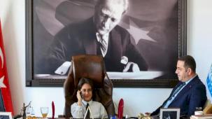 İzmir Narlıdere’de, Başkan Erman Uzun koltuğu Boran’a devretti