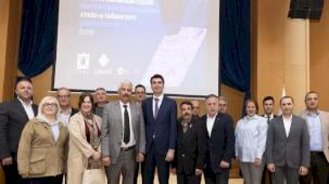 İzmir'de Konak ve Karabağlar’da hayata geçireceği projeler halka tanıtıldı