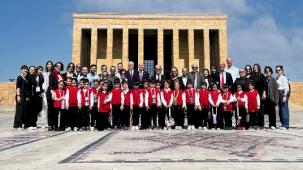 TEGV çocukları Ata'nın huzurunda