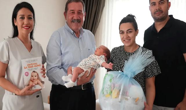 Hoş geldin bebek projesi ile ailenin yeni üyeleri evlerinde ziyaret ediliyor