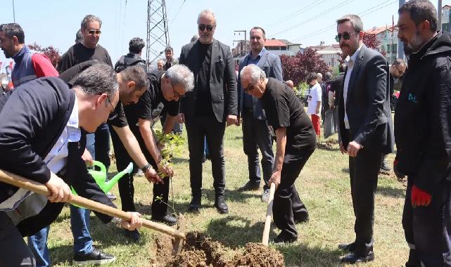 İzmit'te Prof. Dr. Ümit Özdağ Hatıra Ormanı