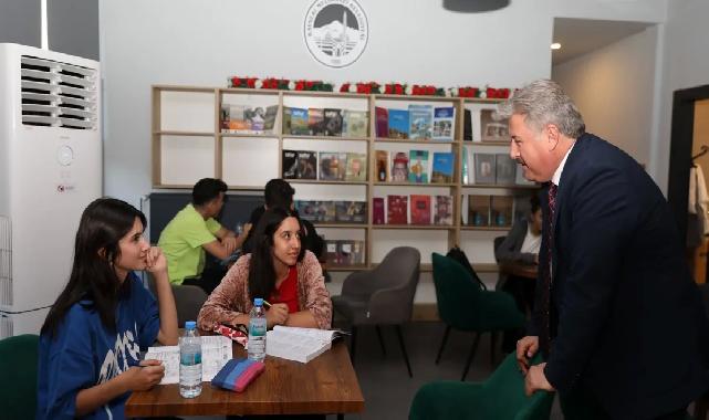 Kayseri Melikgazi'nin 'akıl küp'leri eğitime katkı sunuyor
