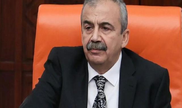 Sırrı Süreyya Önder hayatını kaybetti!