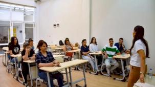 Diyarbakır Büyükşehir'den yurttaşa işaret dili kursu