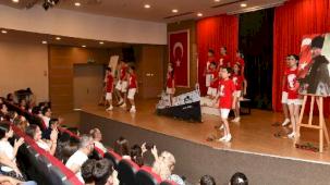 İzmir Çiğli’de 'Aynı Gemideyiz'e büyük alkış