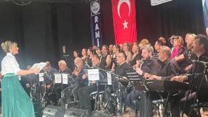 İzmir'de Karşıyaka Sanat Derneği'nden 19 Mayıs’a muhteşem konser