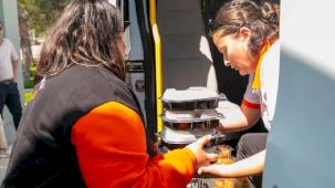 İzmir'de taziye evlerine yemek hizmetine başladı