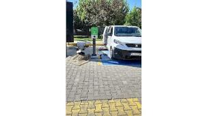 Kartepe'de Çevreci Ulaşım İçin Şarj İstasyonları Hizmete Açıldı