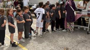 Manisa'da kermes etkinliği büyük ilgi gördü