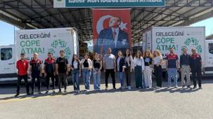 Öğrenciler kapı kapı dolaşılarak halka çevre bilinci kazandırıyor