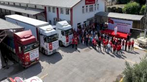 Suriye’ye 3 tır insani yardım malzemesi gitti