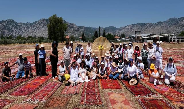 Antalya'da özel gereksinimli çocuklardam kilim tarlalarına ziyaret