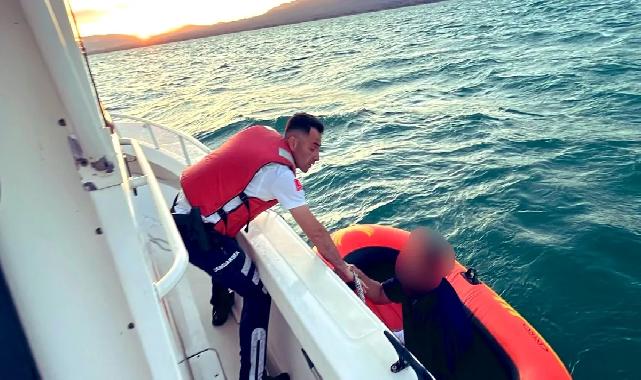 Genç turist İznik Gölü’nde mahsur kaldı!
