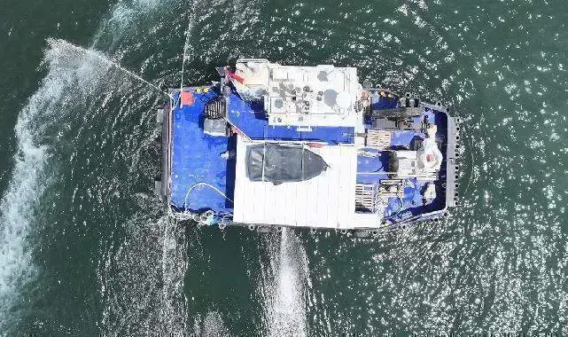 İzmir Körfezi’nde temizlik seferberliği... Modifiye kil yöntemiyle balık ölümleri azaltılıyor