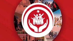 Bakanlıktan örnek yaklaşım... Panoya zarar veren gençlerle sağduyulu çözüm