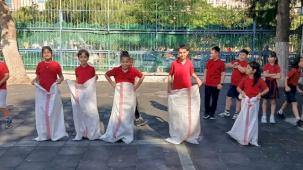 İzmir'de Geleneksel Çocuk Oyunları Şenliği coşkuyla geçti