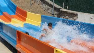 İzmit'te Aquapark'a yoğun ilgi