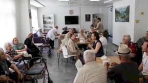 Karabağlar'da Başkan Kınay’dan 'huzurlu' ziyaret