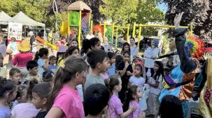 Sakarya Karapürçük'e neşe götürdü