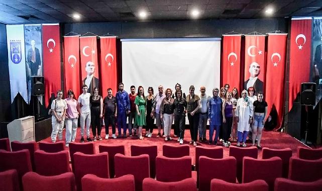 Ankara'da mahallede tiyatro var!
