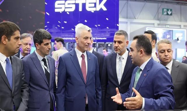 Bakan Bolat, IDEF'te Türkiye’nin savunma sanayi gücüne ortak oldu
