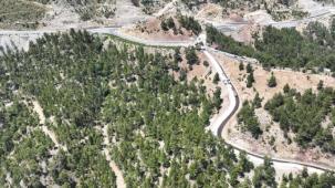 Antalya Büyükşehir’in kırsalda yol atağı sürüyor