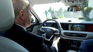 Cumhurbaşkanı Erdoğan, Togg T10F Sedan modelini test etti... Erdoğan Togg T10F'nin direksiyonunda