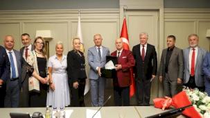 Demokratlar Konfederasyonu, demokrasi için ilk adımı AK Parti ile attı