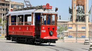 İstanbul'un nostaljik tramvayı yenilendi