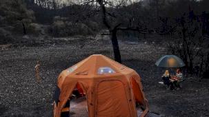 İzmir'de yanan ormanda kamp ile farkındalık