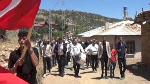 Konya Hadim'de örnek ve güvenli düğün... Silahsız, konvoysuz, geleneksel kutlama