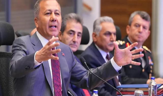 Bakan Yerlikaya, Büyükşehir valileriyle toplandı