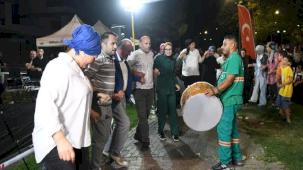 Bursa Osmangazi’de yaz akşamları eğlenceli geçiyor