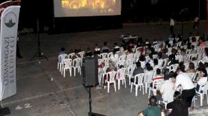 Bursa Osmangazi'de yaz akşamlarına sinema keyfi