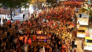 Bursa’da coşku fener alayı ve Göksel konseriyle taçlandı