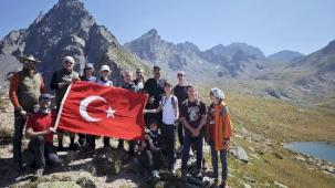 Kaçkar'da ağrı tedavisi için farkındalık tırmanışı