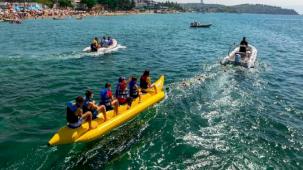 Kocaeli'de 'engelsiz' deniz keyfi