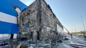 Koskoca fabrika küle döndü