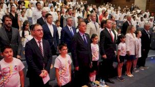 'Metro İstanbul'da 403 minik öğrenci mezun oldu